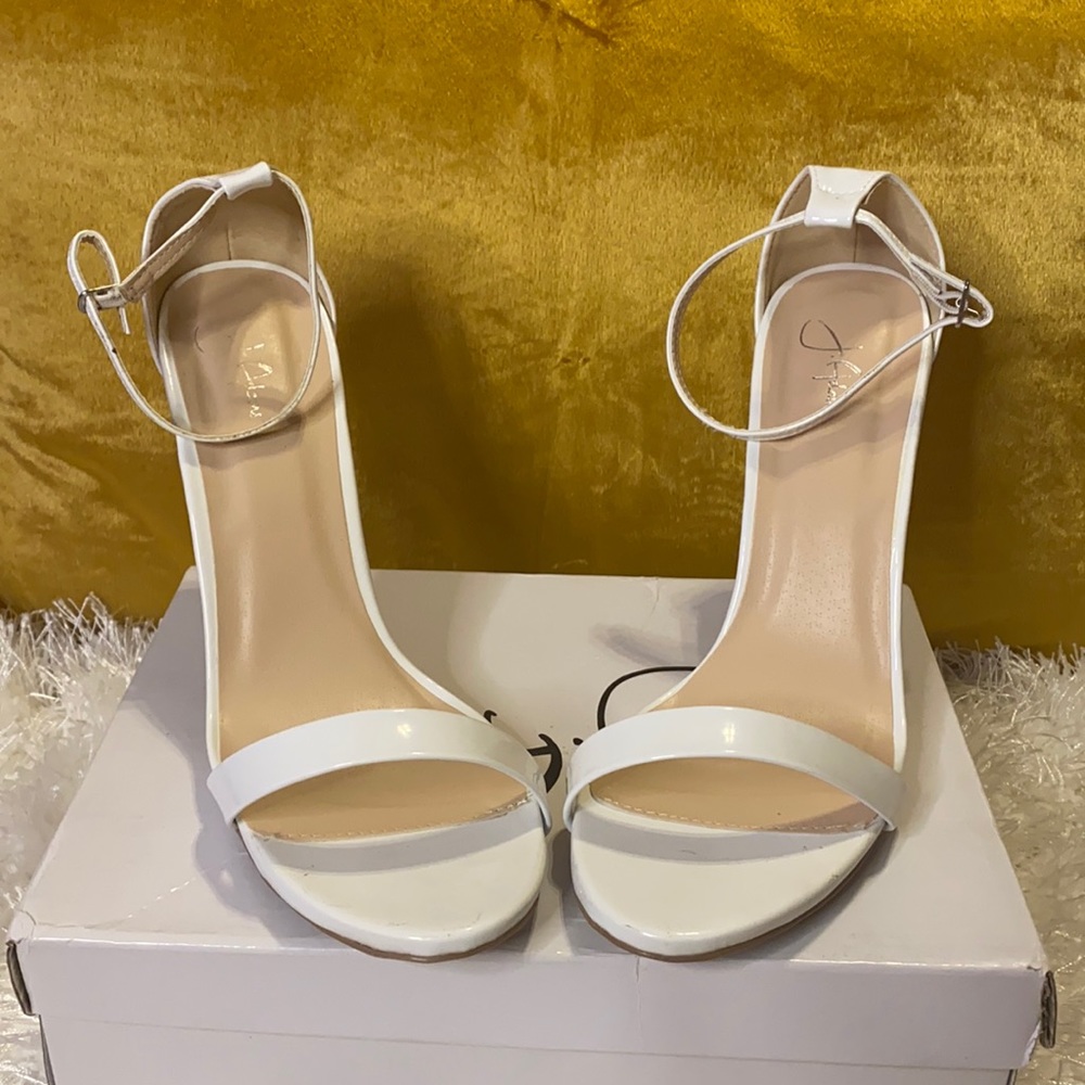 White patent leather heels 👀
